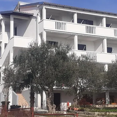 Apartman In With Sea View, Balcony, Air Conditioning, Wifi