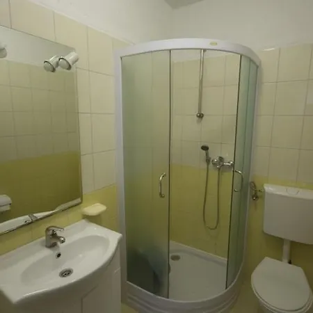In With Sea View, Balcony, Air Conditioning, Wifi Apartman Pakostane